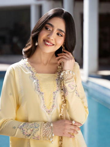 Safa – Powder Pink Luxury Embroidered Lawn Ensemble Unstitched Lawn Suit  For Women